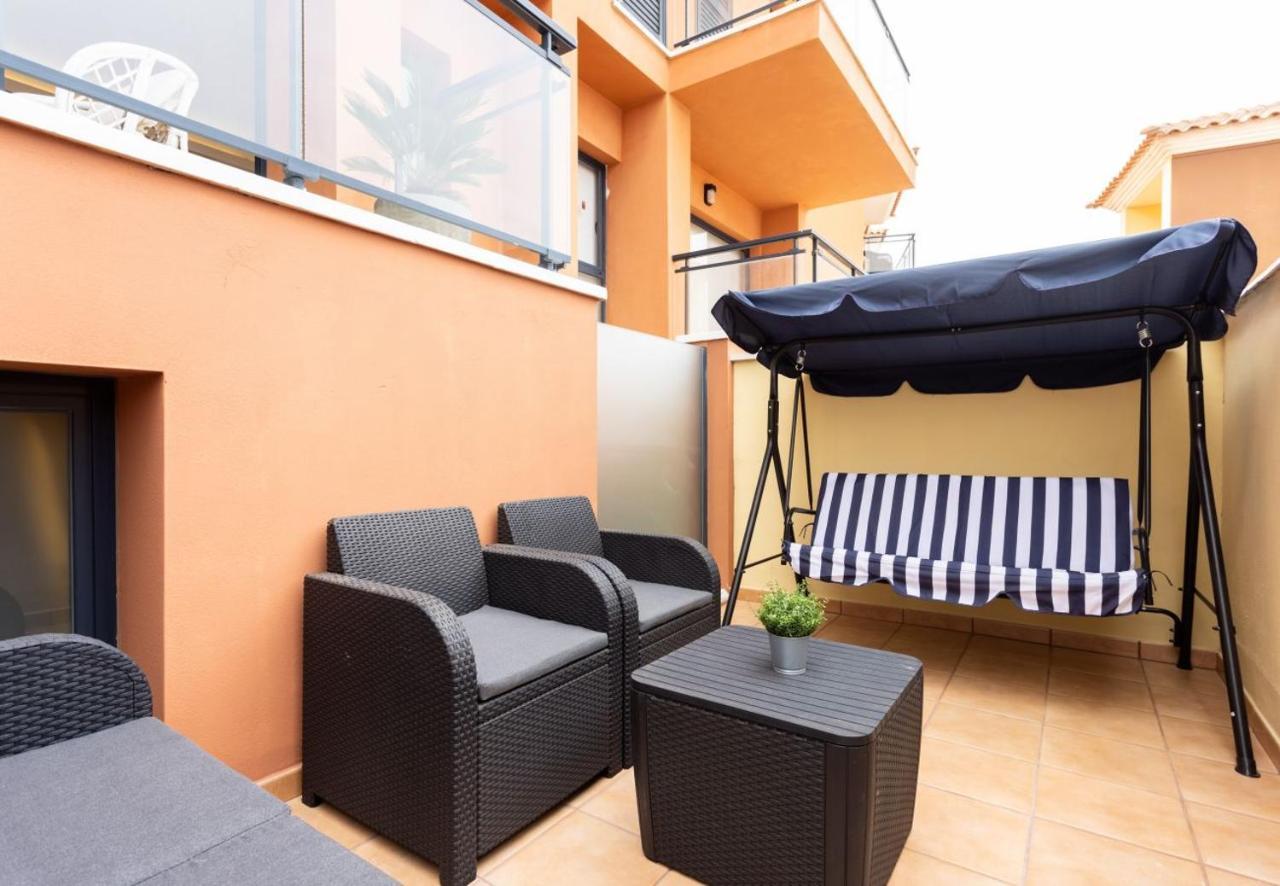 Sunny Castillo Apartment คอสตา เด อันตีกัว ภายนอก รูปภาพ