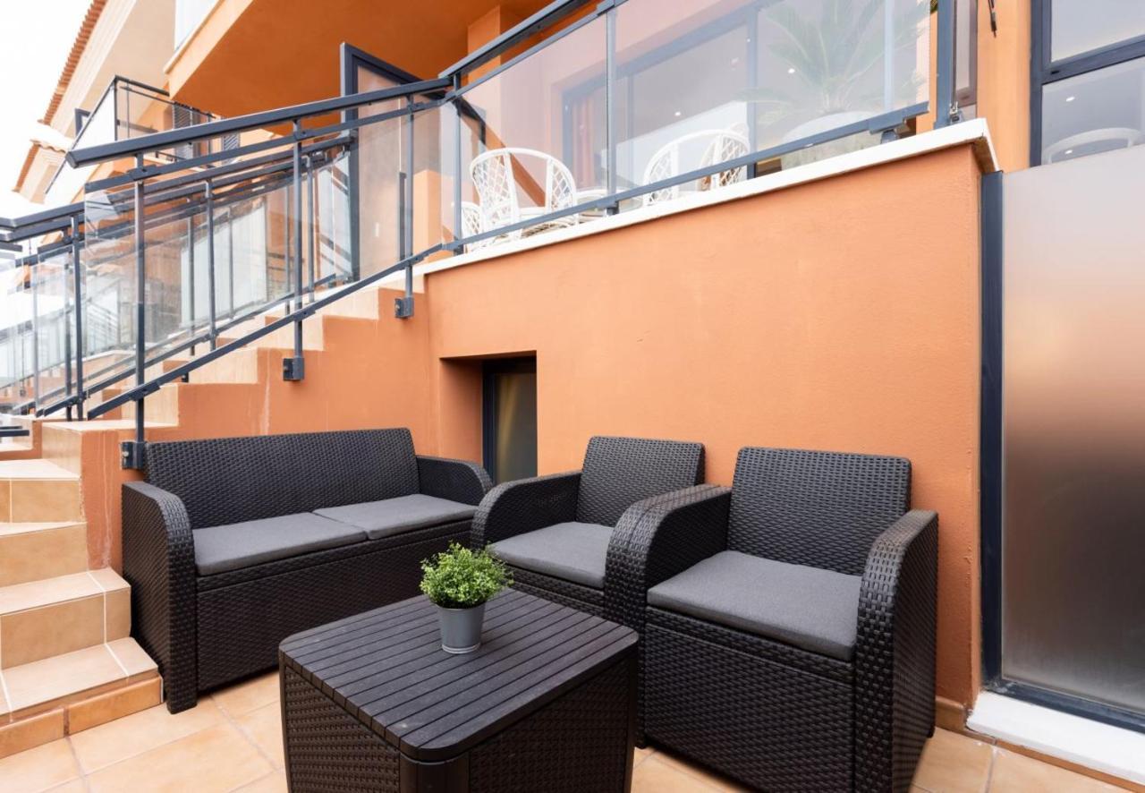 Sunny Castillo Apartment คอสตา เด อันตีกัว ภายนอก รูปภาพ