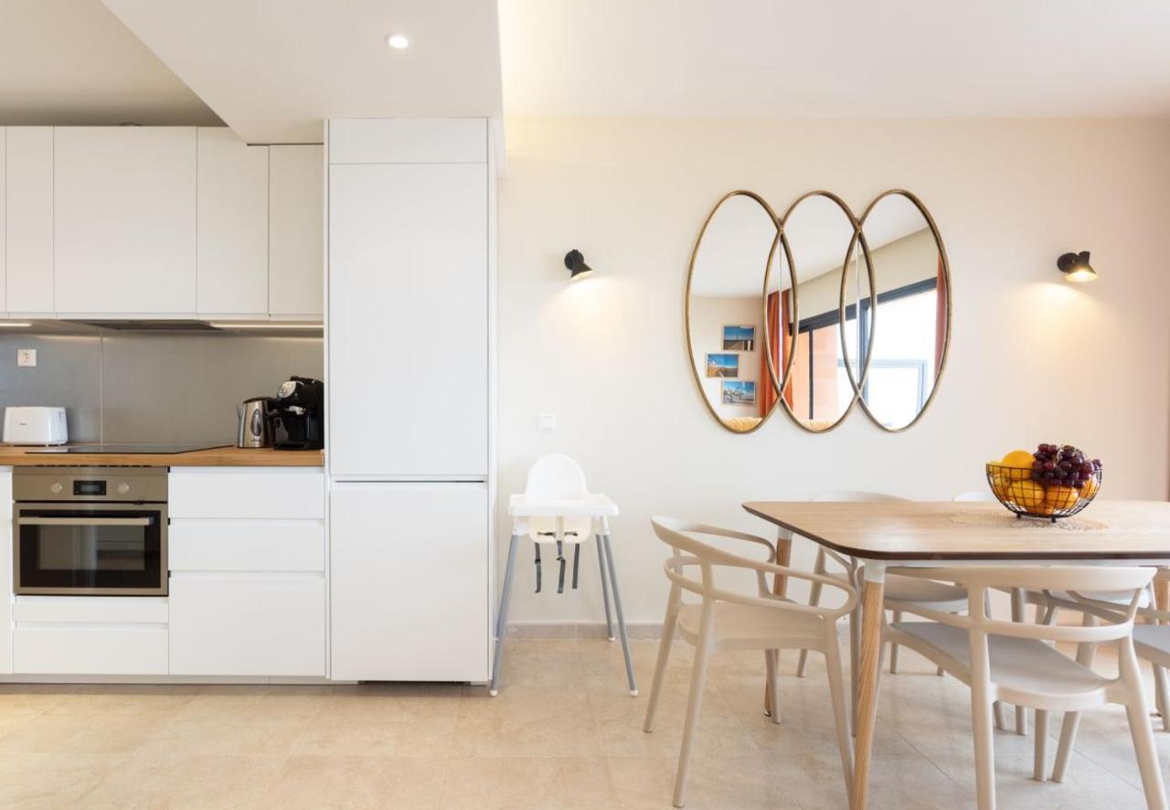 Sunny Castillo Apartment คอสตา เด อันตีกัว ภายนอก รูปภาพ