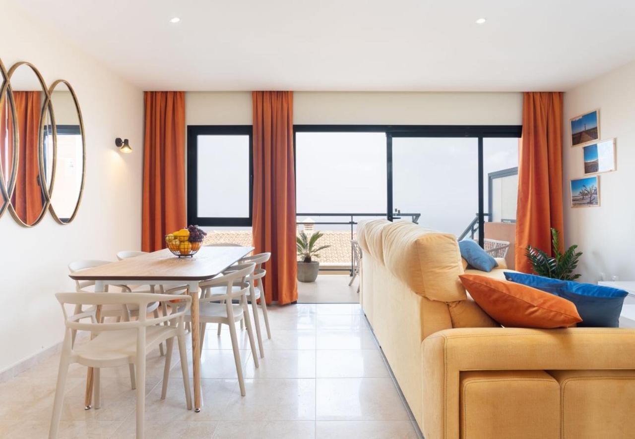 Sunny Castillo Apartment คอสตา เด อันตีกัว ภายนอก รูปภาพ