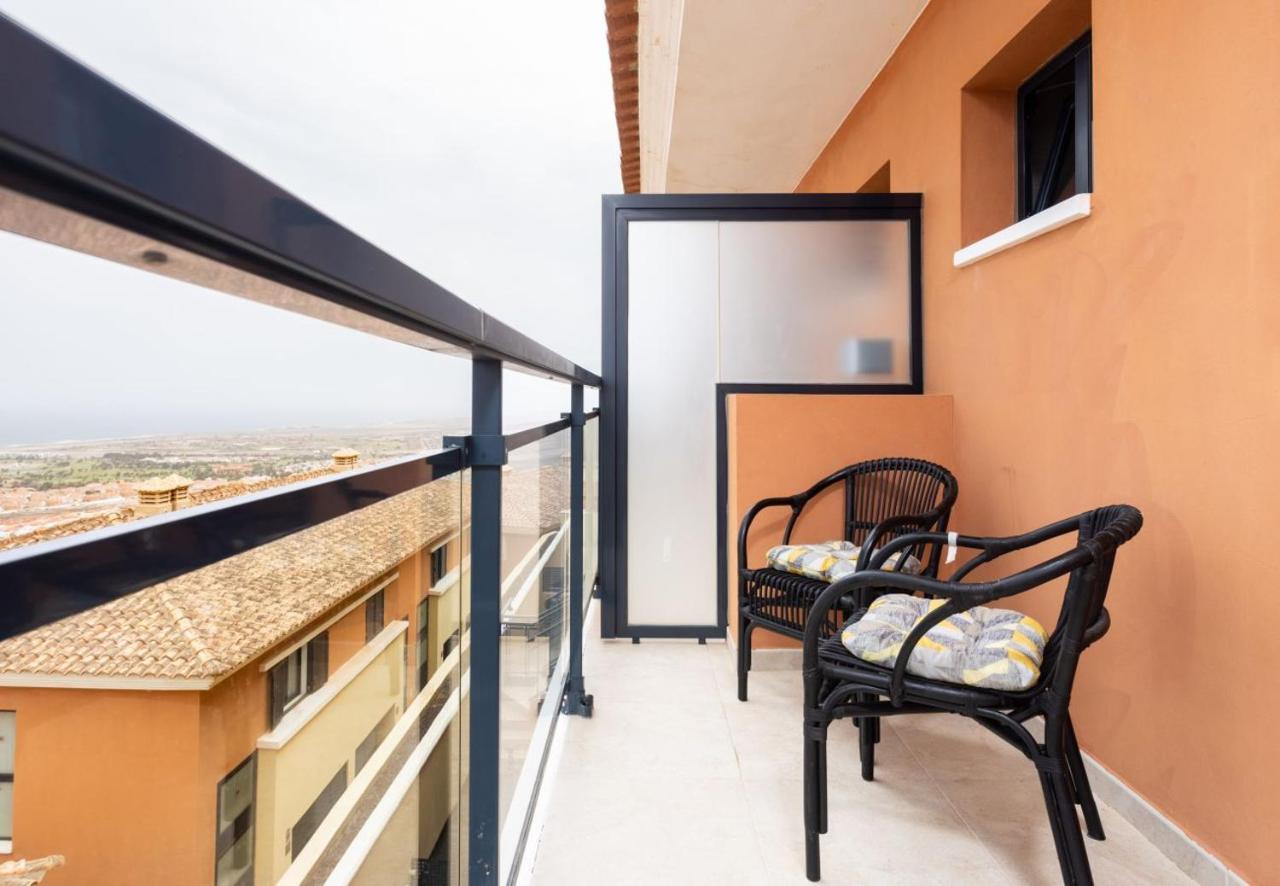 Sunny Castillo Apartment คอสตา เด อันตีกัว ภายนอก รูปภาพ